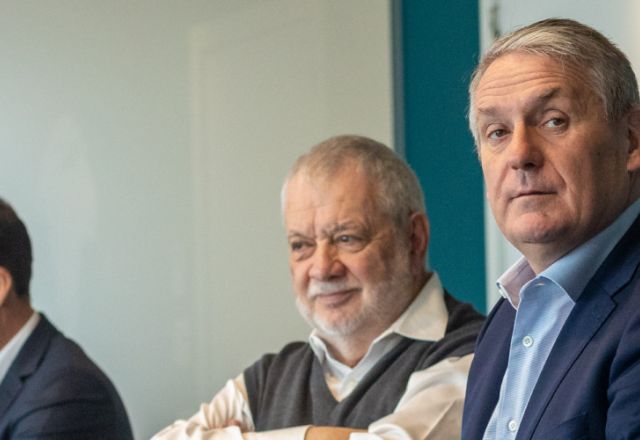 Investor Relations Banner